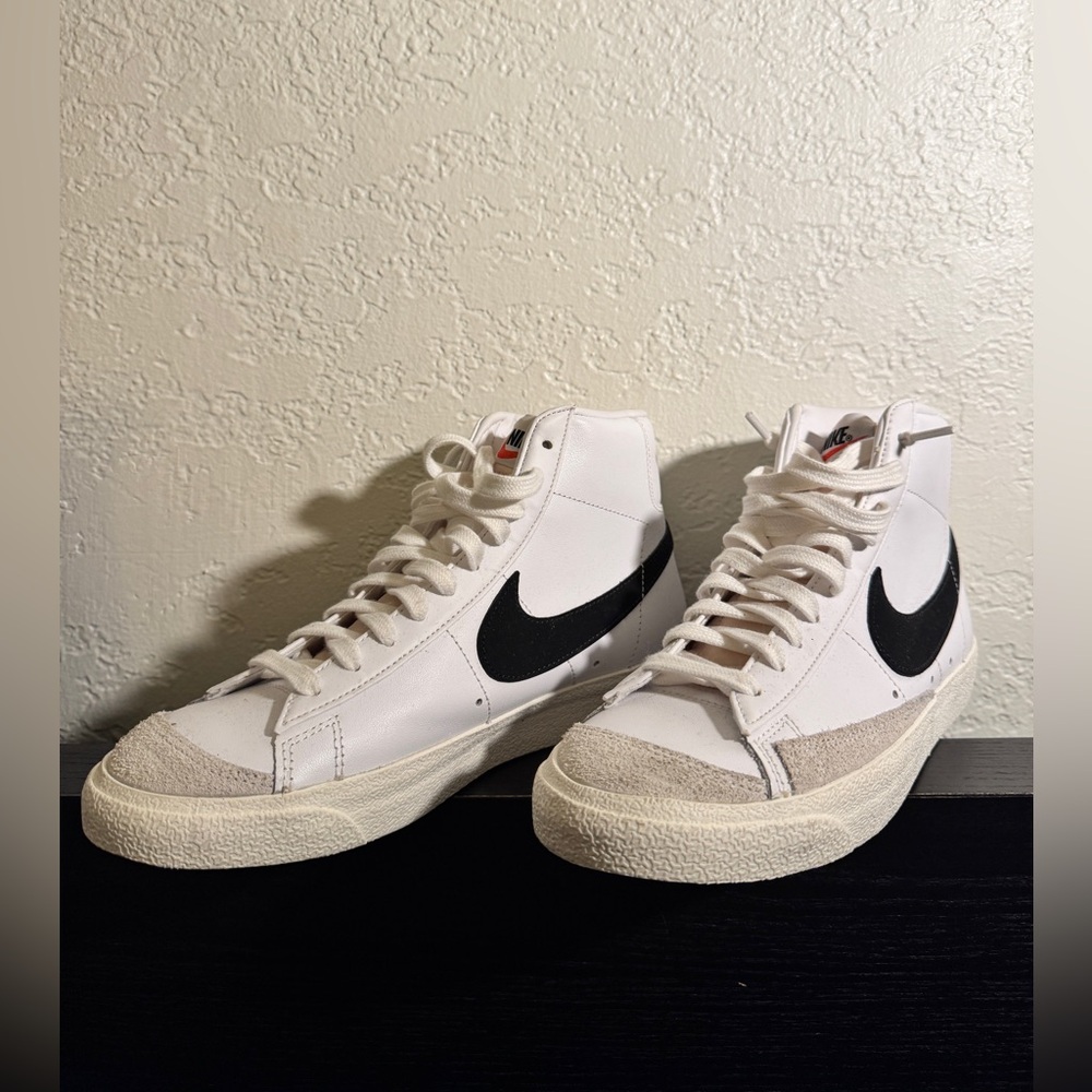 BRAND NEW - Nike High-Top White and Black Blazer Sneakers